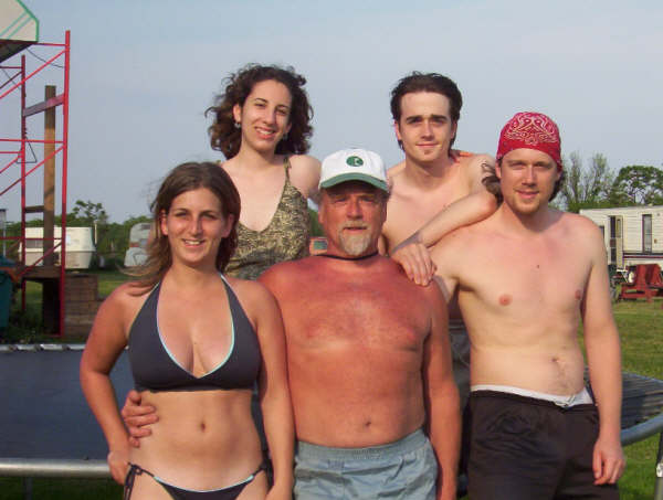 TGB-Team.jpg (37182 bytes)